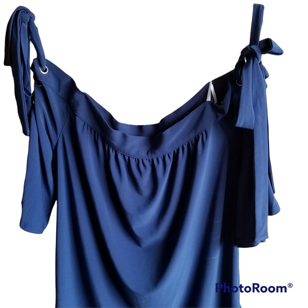 Mine_Off the Shoulder Petite Blouse_Size L